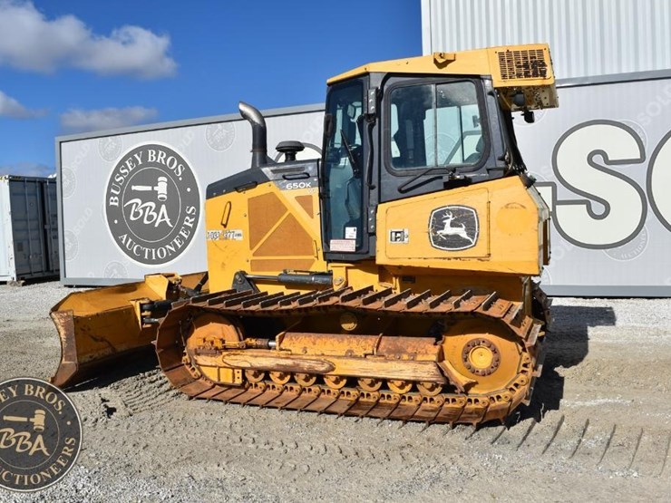 2021-deere-650k-image-14