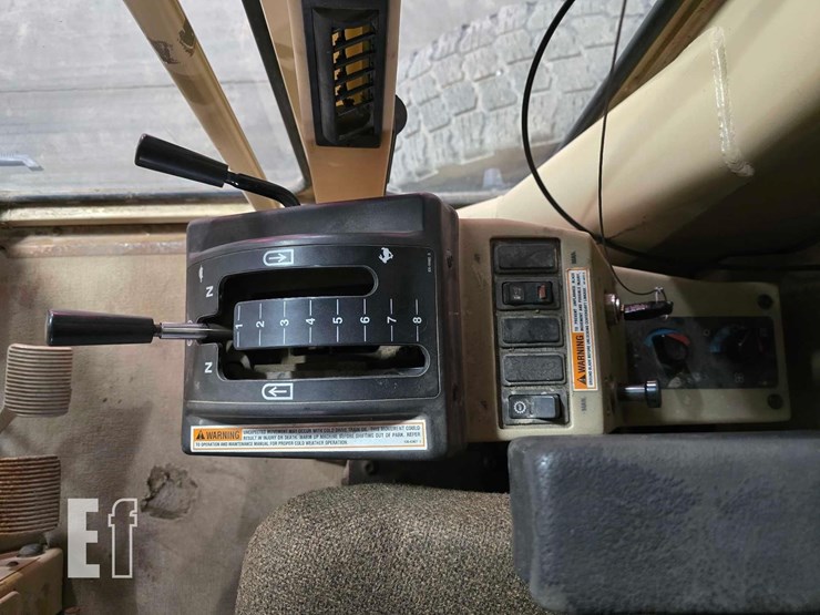 2001-caterpillar-140h-image-19