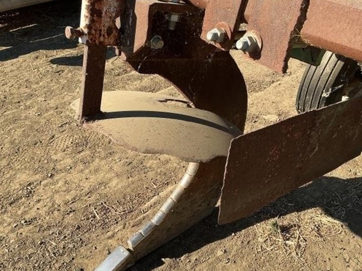 custom-3-pt-3-row-60"-bed-ripper-image-11