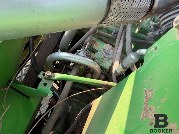2012-john-deere-s670-combine-image-139
