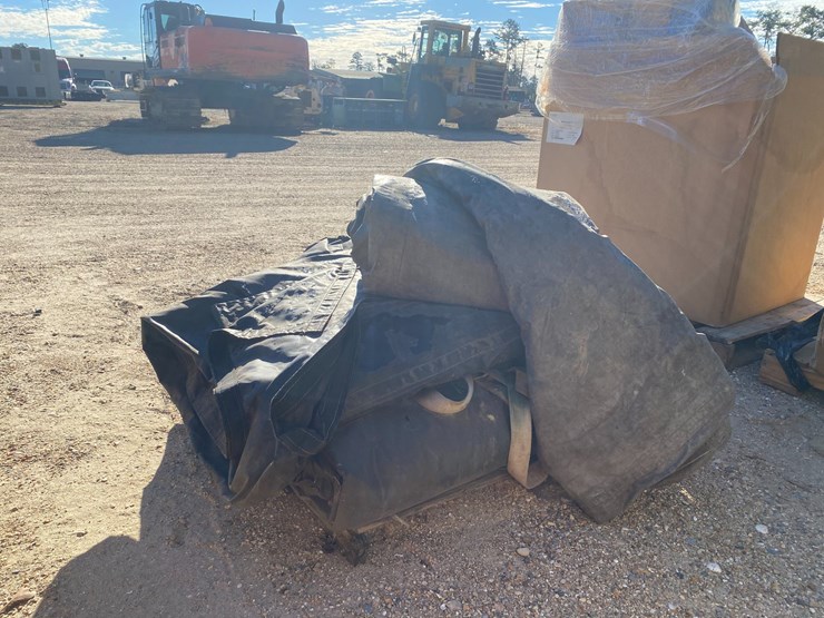 #41428-•-various-tarps-image-2