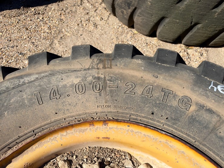 #41434-•-heavy-equipment-tire-image-4