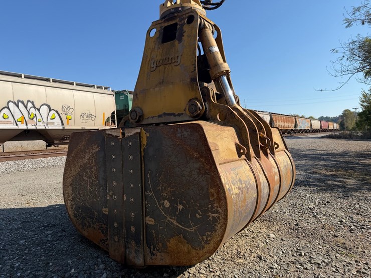 #4098-•-2015-john-deere-870g-lc-excavator-image-9