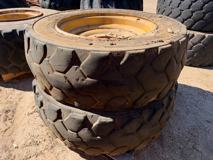 #41605-•-(2)-firestone-duraforce-heavy-equipment-tires-image-2