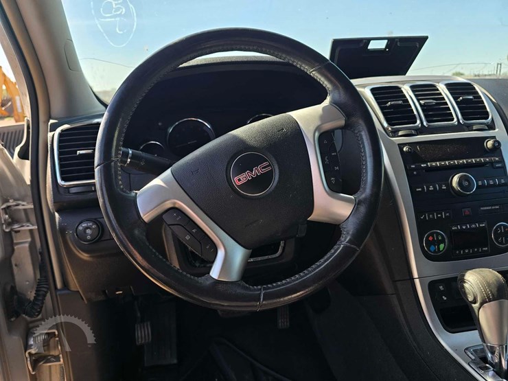 2009-gmc-acadia-image-10