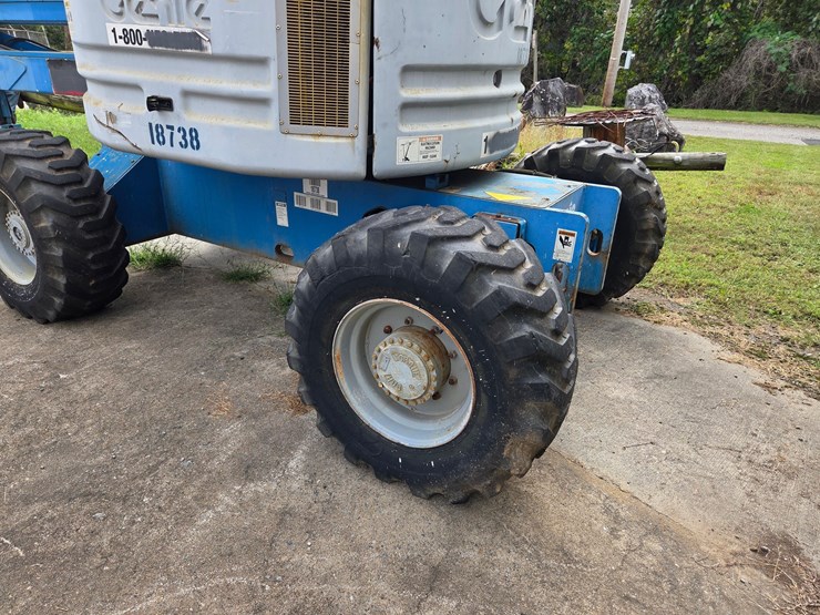 #10-•-genie-lift-boom-4x4-/-3952-hours-/-model:-z60/34-image-10