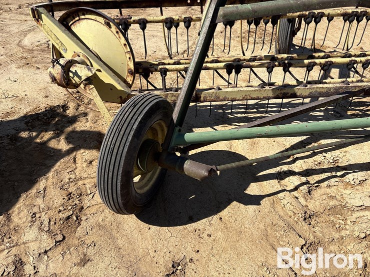 john-deere-660-rake-image-20