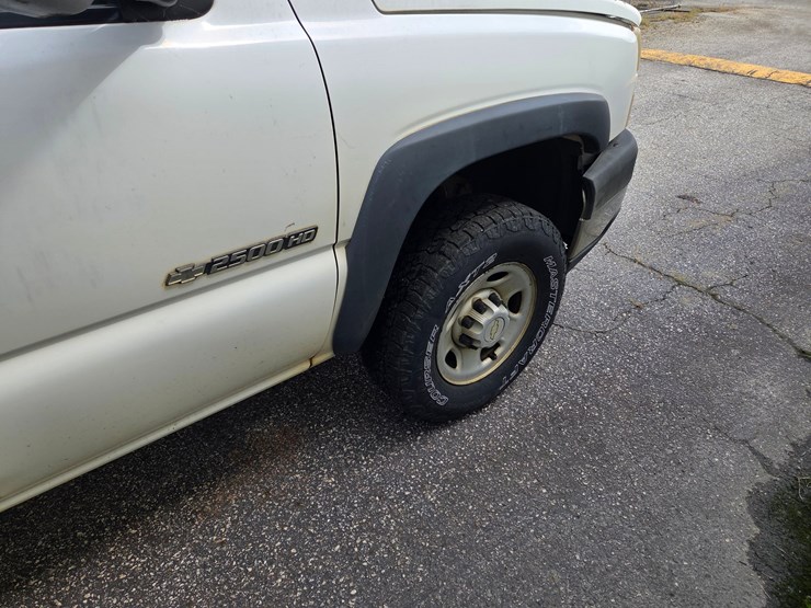 #8-•-2007-chevrolet-2500-service-truck-/-269,772-miles-image-24
