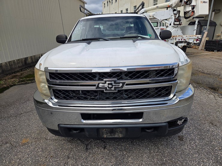 #7-•-2011-chevrolet-2500-4x4-service-truck-/-vin:-1gc1kvc86bf159439-/-328,114-miles-image-3