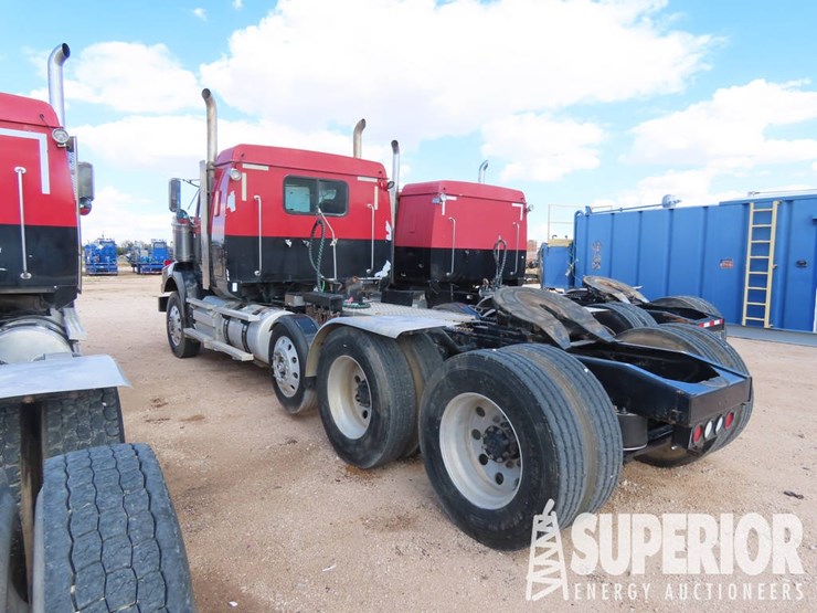 2012-western-star-4900-t/a-truck-tractor-w/pusher-axle-sleeper-image-4