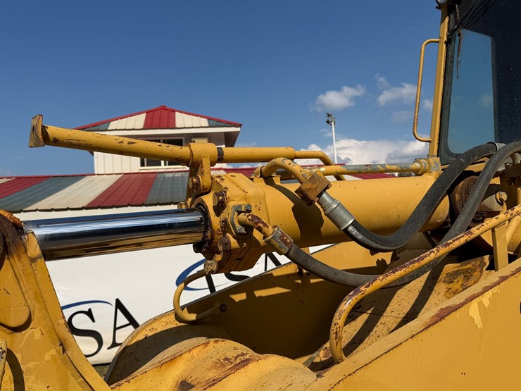 #4088-•-caterpillar-963-crawler-loader-image-19
