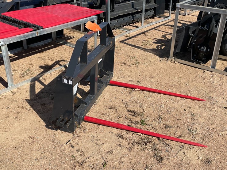 #4107-•-landhonor-bale-spear-frame-attachment-image-10