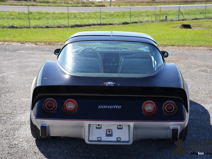 run-#71---1978-chevrolet-corvette-pace-car-edition-image-6