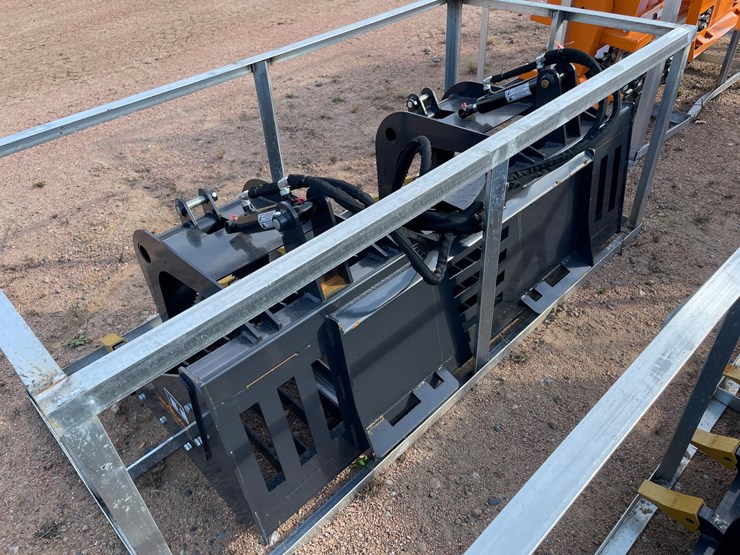 #4073-•-landhonor-72"-skid-steer-hydraulic-skeleton-grapple-bucket-attachment-image-4