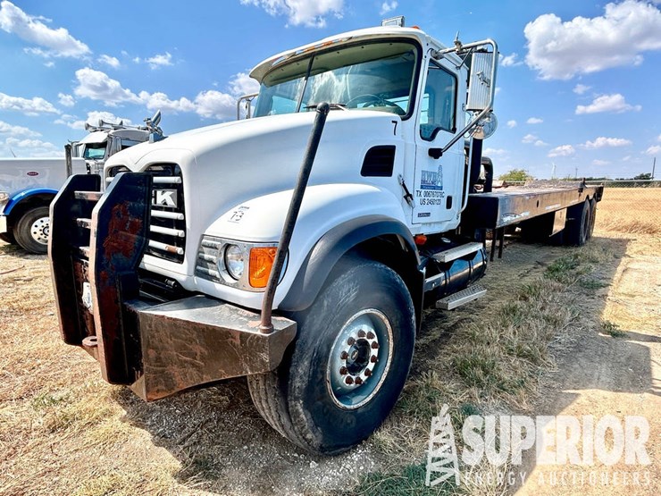 2007-mack-granite-cv713-t/a-winch-bed-truck-image-1