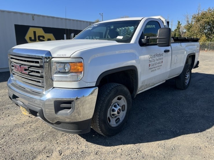 2015-gmc-sierra-2500-image-1