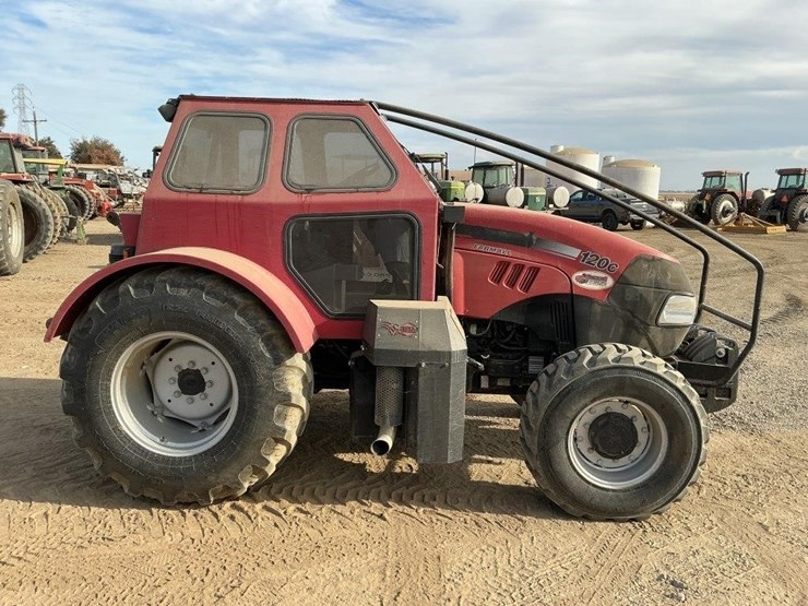 case-ih-120c-tractor,-mfwd,-1-owner-image-2
