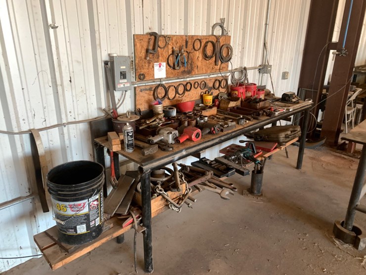 8’-x-2’-x-3’-metal-work-bench-and-all-it’s-contents-image-1