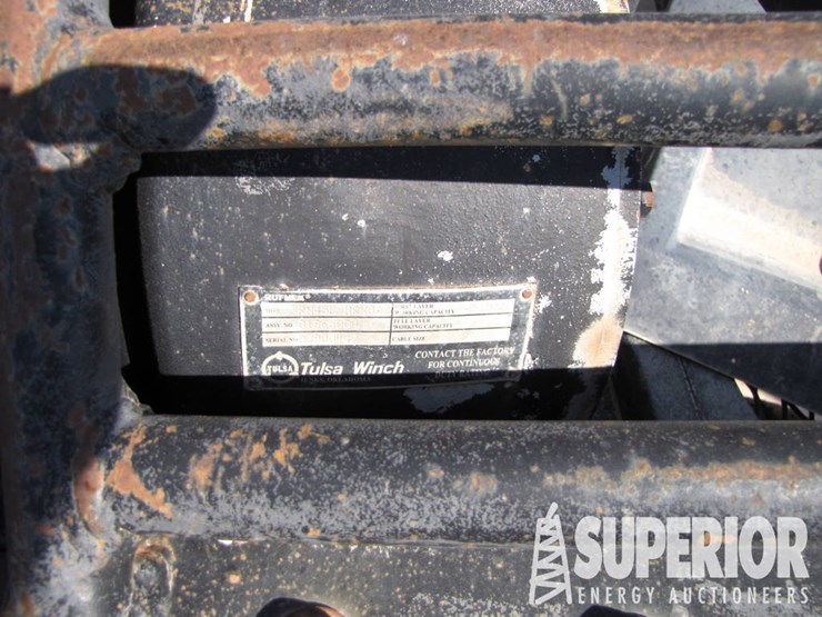2013-kenworth-t800-t/a-bed-winch-truck-w/lift-axle-image-8