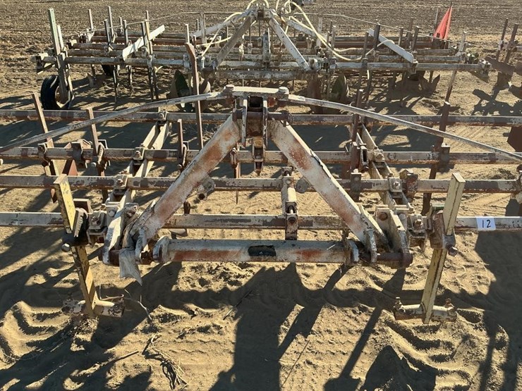 custom-3-pt-3-row-60"-cultivator-image-4