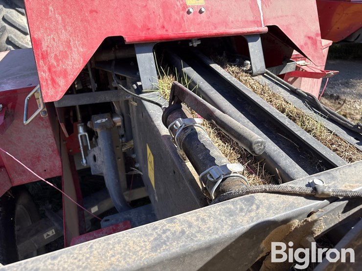massey-ferguson-hesston-1840-small-square-baler-&-hoelscher-accumulator-image-20