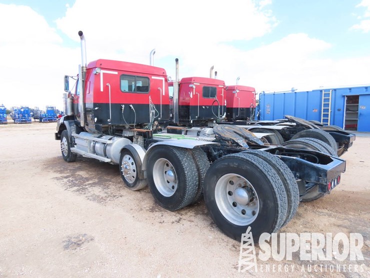 2012-western-star-4900-t/a-truck-tractor-w/pusher-axle-sleeper-image-4