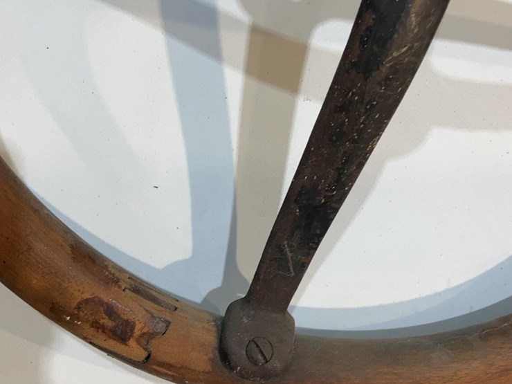 wooden-steering-wheel-image-13