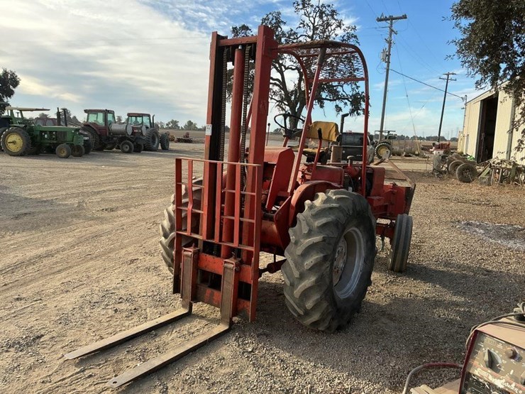 allis-chalmers-i-600-4500lb-capacity-rt-forklift-image-3