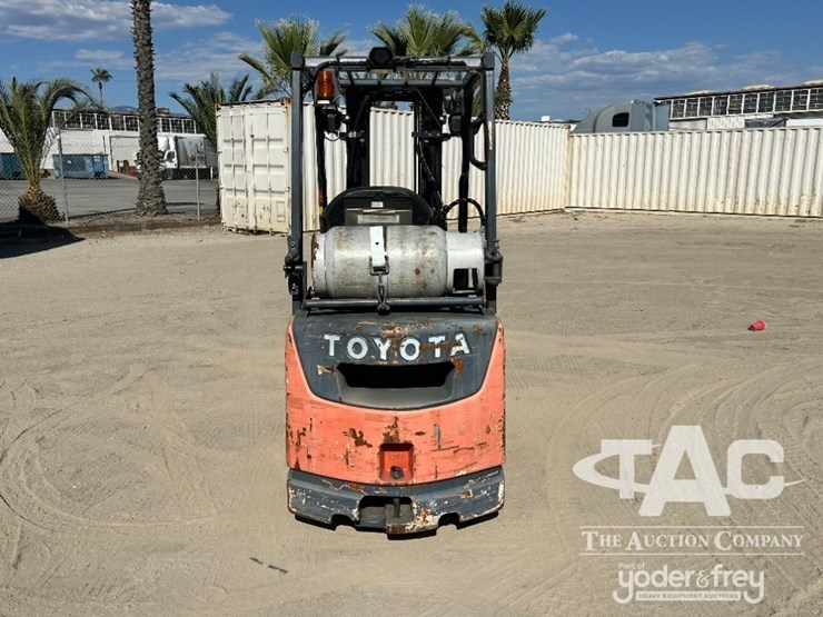 toyota-8fgcu18-forklift,-3,500#,-80'-mast,-3-stage,-189"-lift,-lpg,-canopy,-solid-tires.-image-3
