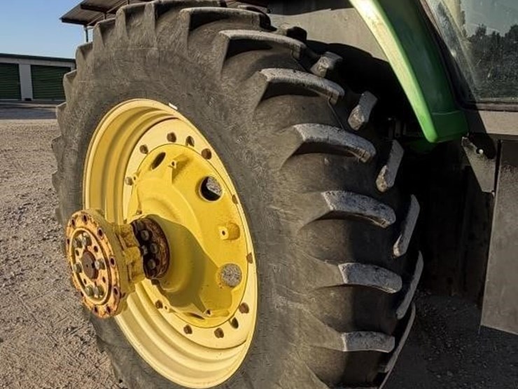 john-deere-400-image-13