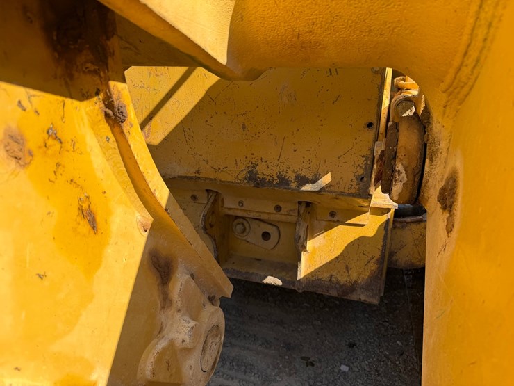 #4088-•-caterpillar-963-crawler-loader-image-18