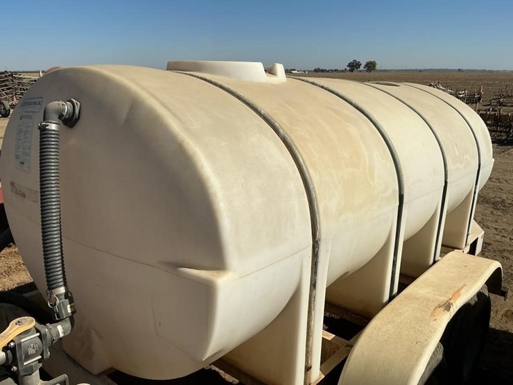 big-w-1600g-poly-tank-mixing-trailer-image-6