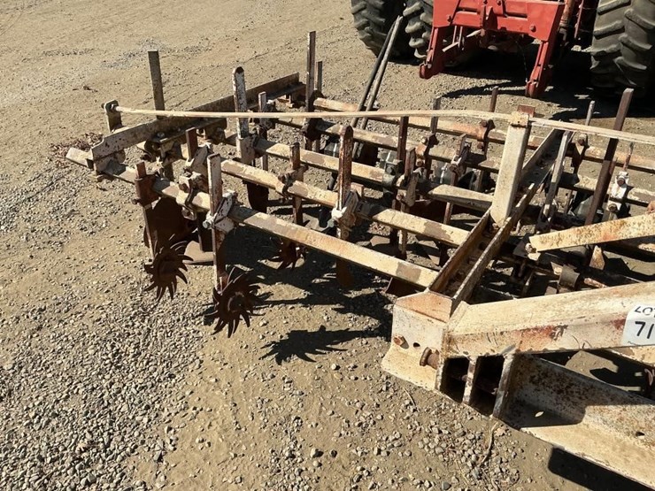 custom-3-pt-3-row-60"-cultivator-image-8