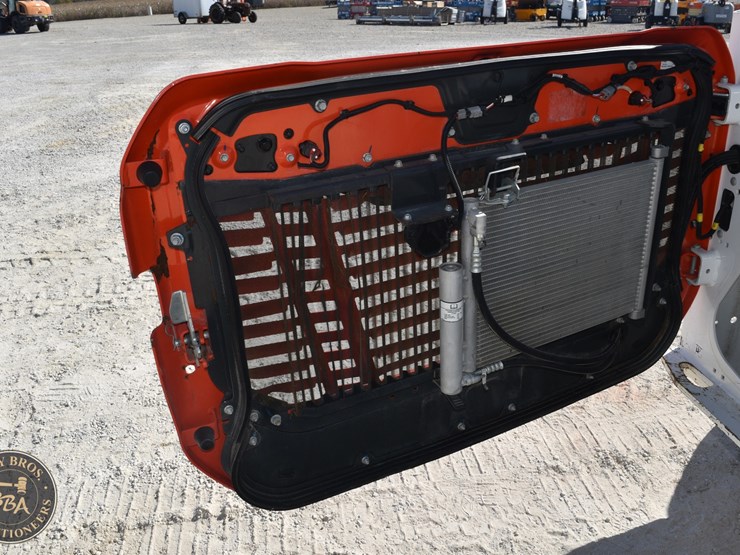2023-bobcat-t76-image-29