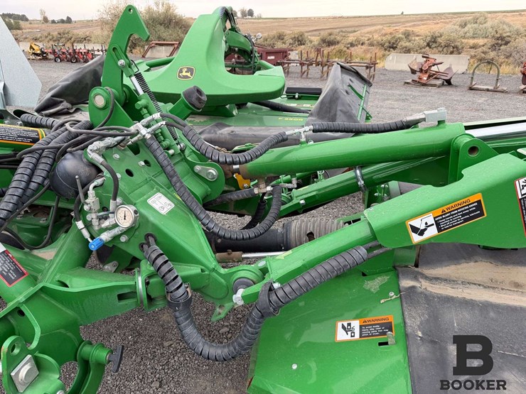 john-deere-front/rear-moco-combo-mower-image-19