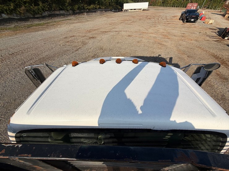 #4552-•-ford-f-650-flatbed-truck-image-47