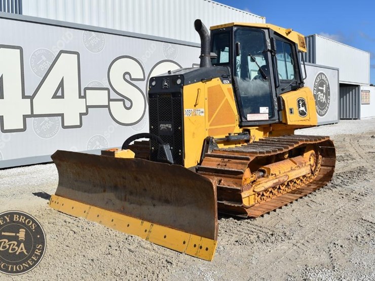 2021-deere-650k-image-2