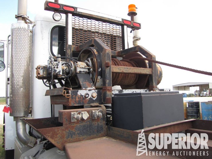 2005-peterbilt-310-11a-day-cab-road-winch-truck-image-6