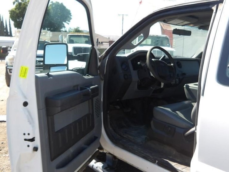 2011-ford-f250-image-18