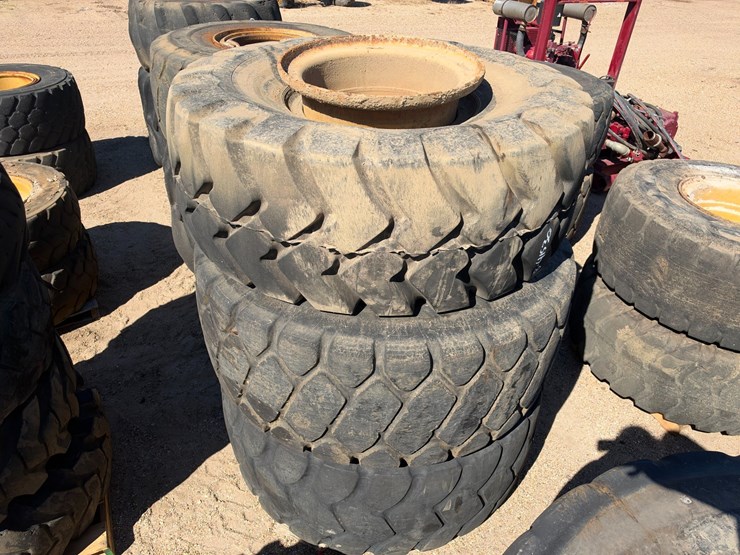 #41530-•-various-equipment-tires-image-2