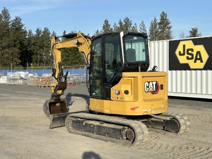 2023-caterpillar-305cr-mini-hydraulic-excavator-image-3