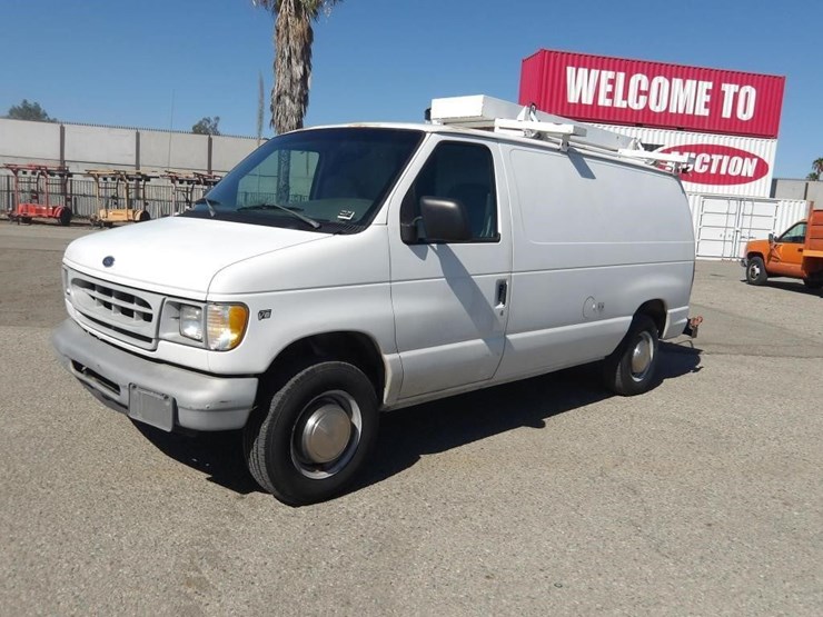 1998-ford-e250-image-2