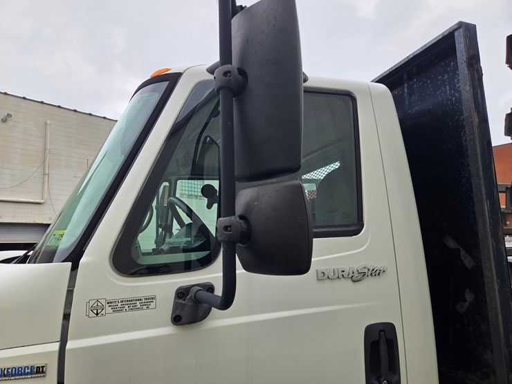 #3-•-2008-international-4300-truck---2008-international-flat-bed-truck-/-vin:-1htmmaal68h651072-/-64,362-miles-image-9