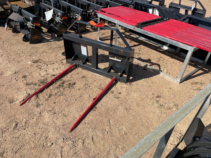#4114-•-landhonor-skid-steer-bale-spear-attachment-image-2