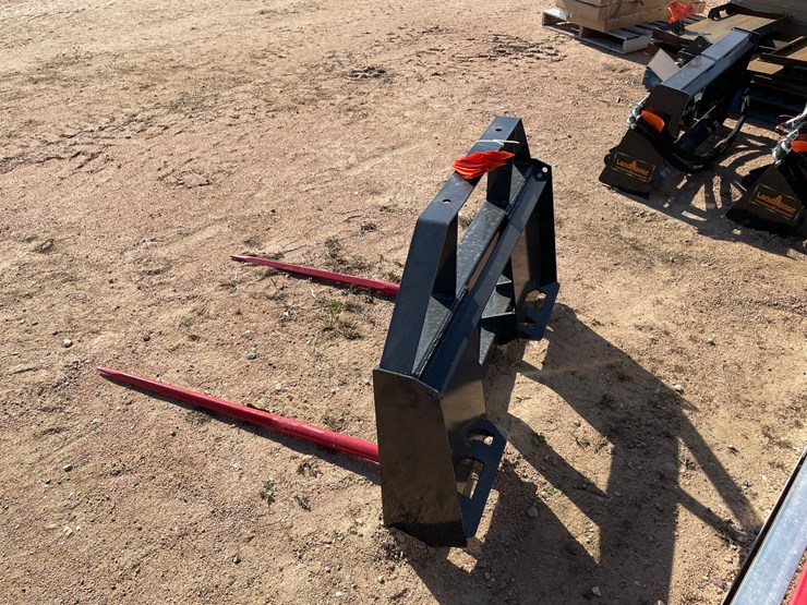 #4115-•-landhonor-skid-steer-bale-spear-attachment-image-4