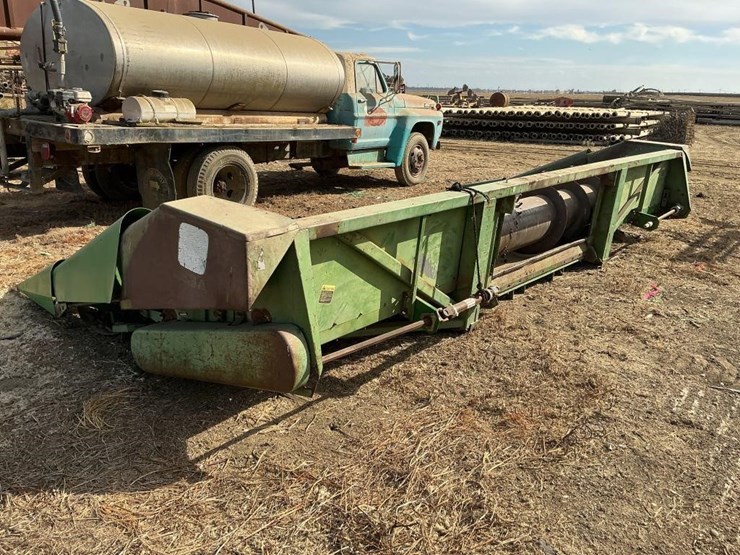 john-deere-853a-8-row-corn-header-image-4