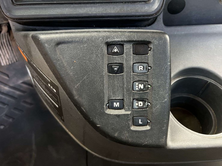 2016-international-prostar+-122-tandem-axle-day-cab-truck-tractor-–-cummins-isx15-diesel-(530,432-mi-image-18
