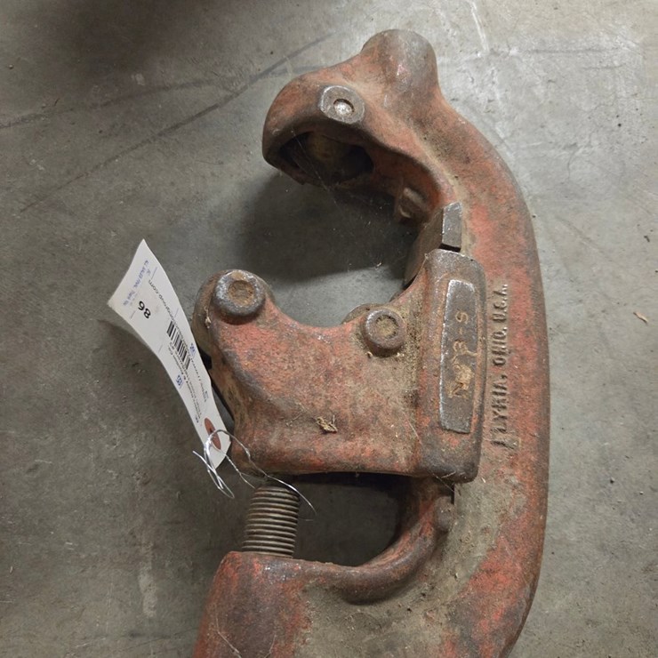 #86 • Rigid 2"-4" pipe cutter