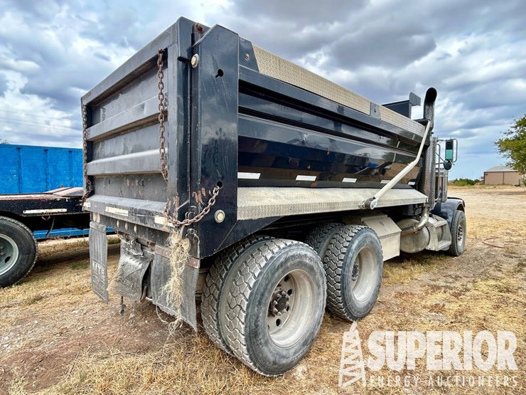 2004-peterbilt-379-t/a-dump-truck-image-2