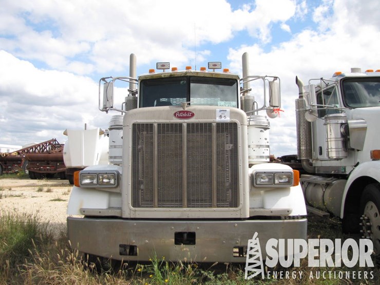 2005-peterbilt-378-t/a-day-cab-road-winch-truck-image-12